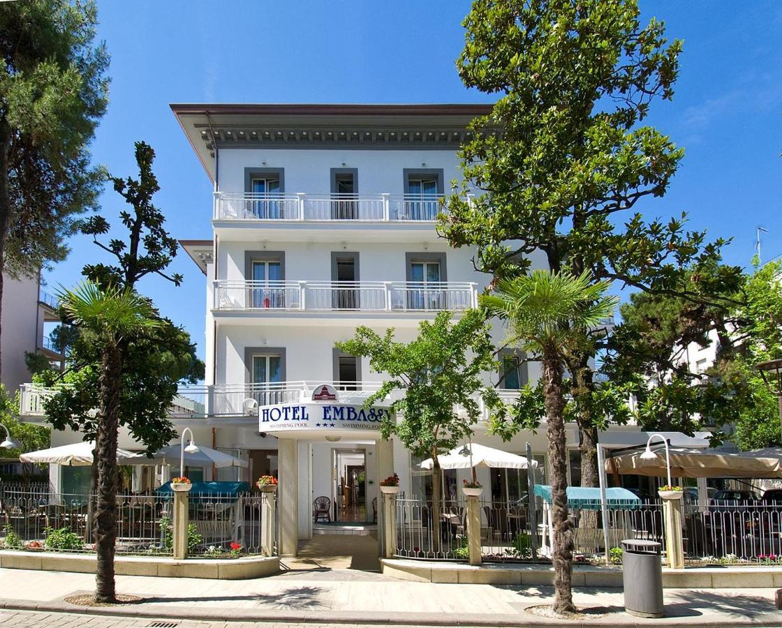 Hotel Embassy 里乔内 外观 照片
