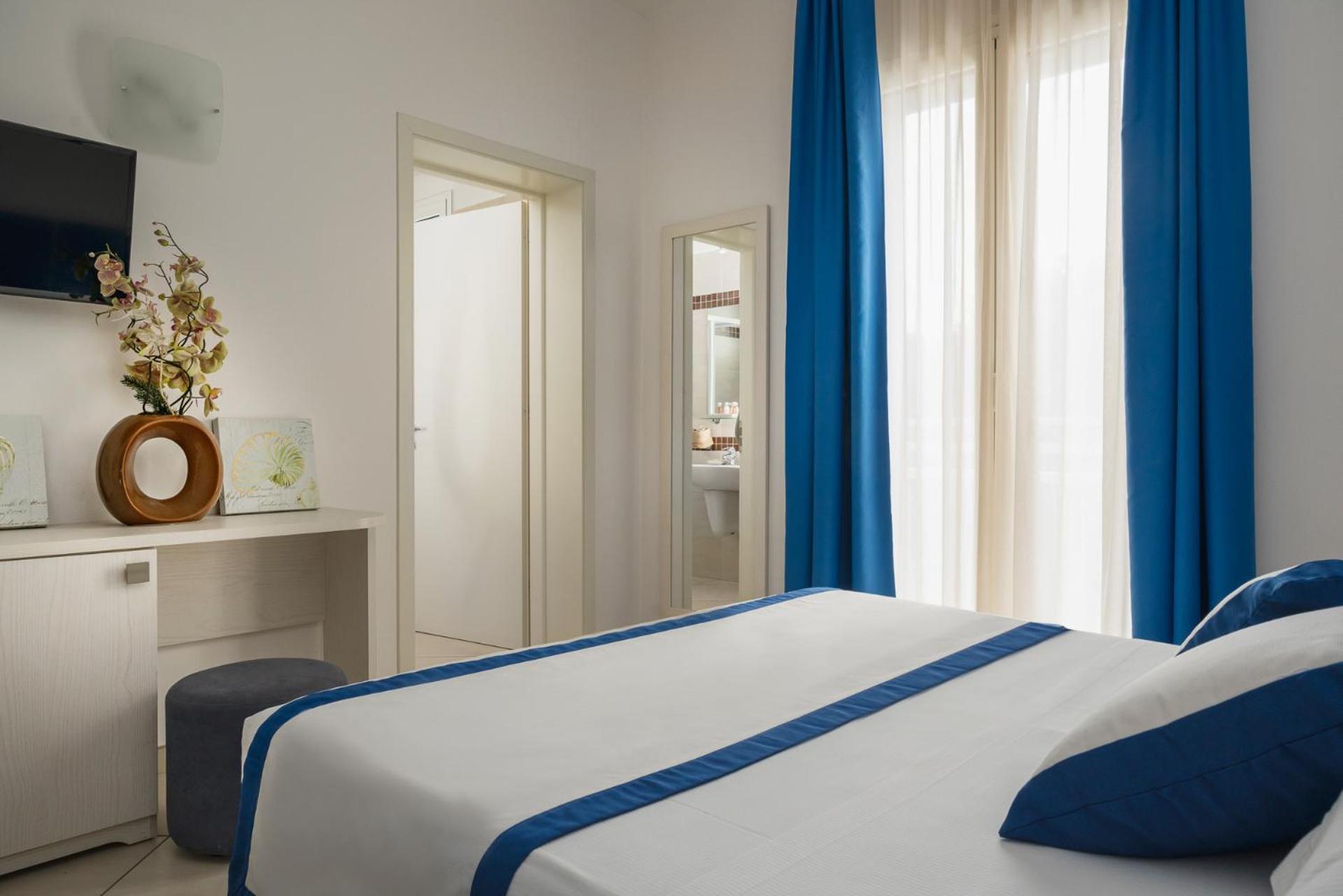Hotel Embassy 里乔内 外观 照片